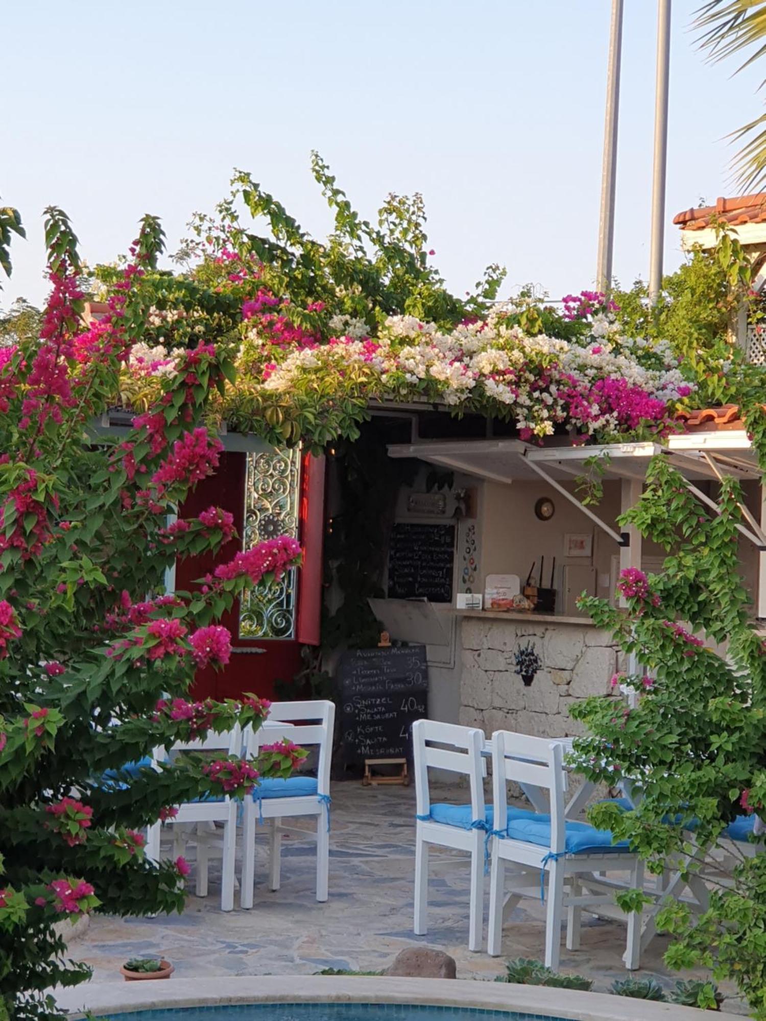 Cassiopeia Otel Alaçatı Exterior foto